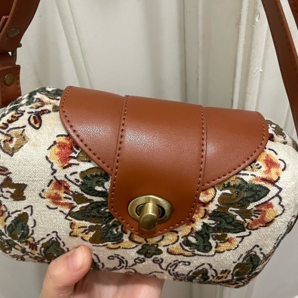 Anthropologie Carmen Crossbody Bag - Picture 5 of 8